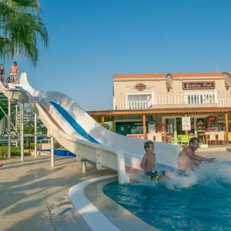 Belek'te Tesis Icerisinde Kiralik Villa-awz155 *